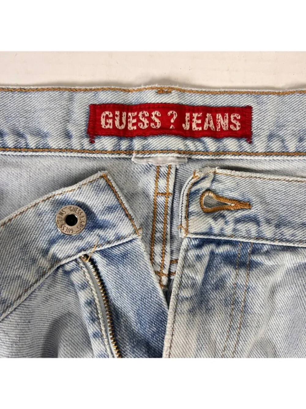 Guess? Jeans Mens Cut Off Denim Shorts size 40 x 9.5 Ins Jorts Light Wash